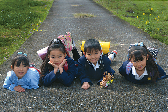 春の子供たち